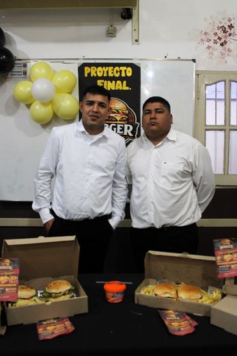 Foto 1 de la galería de alumnos del Secundario Acelerado del ICE