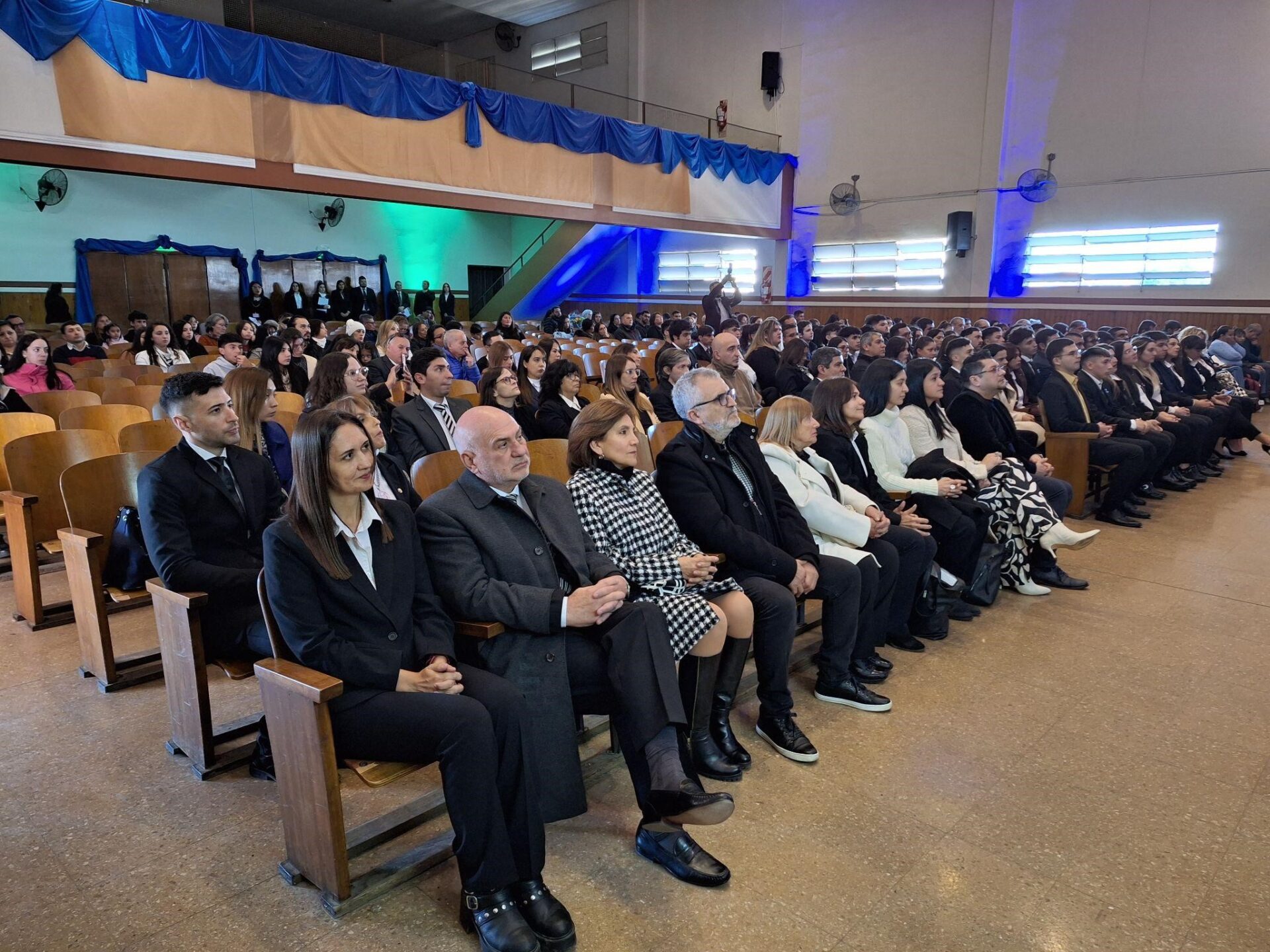 Foto 1 de la novedad: LA EDUCACIÓN Y EL FÚTBOL JUEGAN EN EL MISMO EQUIPO.