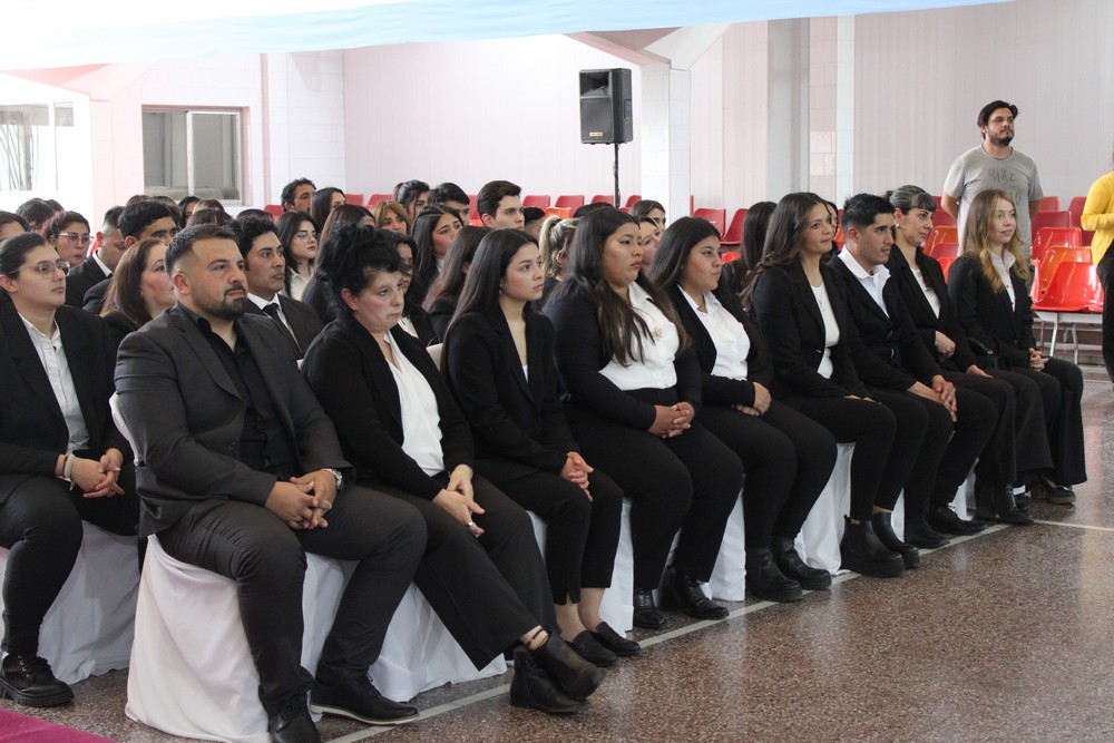 Un acto de colación lleno de emoción y orgullo 🎓