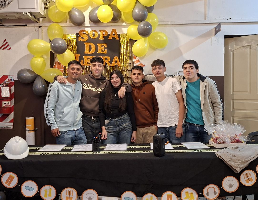 Foto 2 de la novedad: Exitosa Semana de la Higiene y Seguridad en la institución: formación, integración y aprendizaje activo