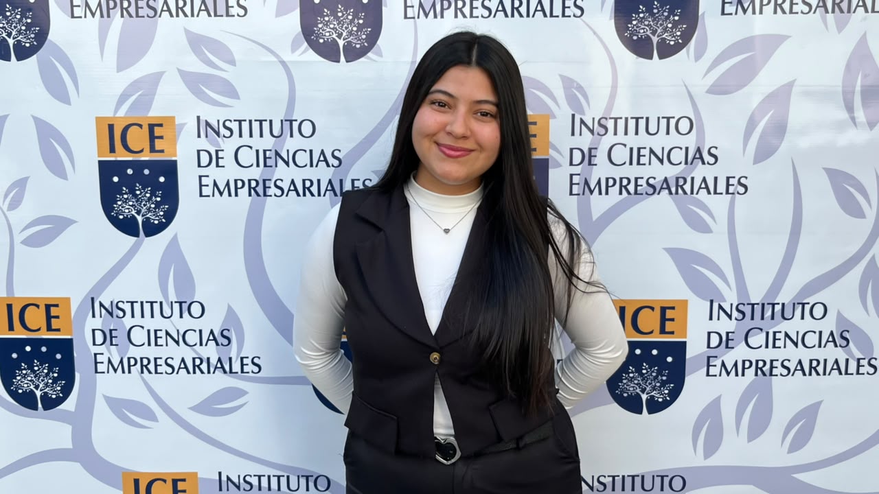 De alumna a preceptora: la historia de una egresada que hoy acompaña a nuevos estudiantes en ICE