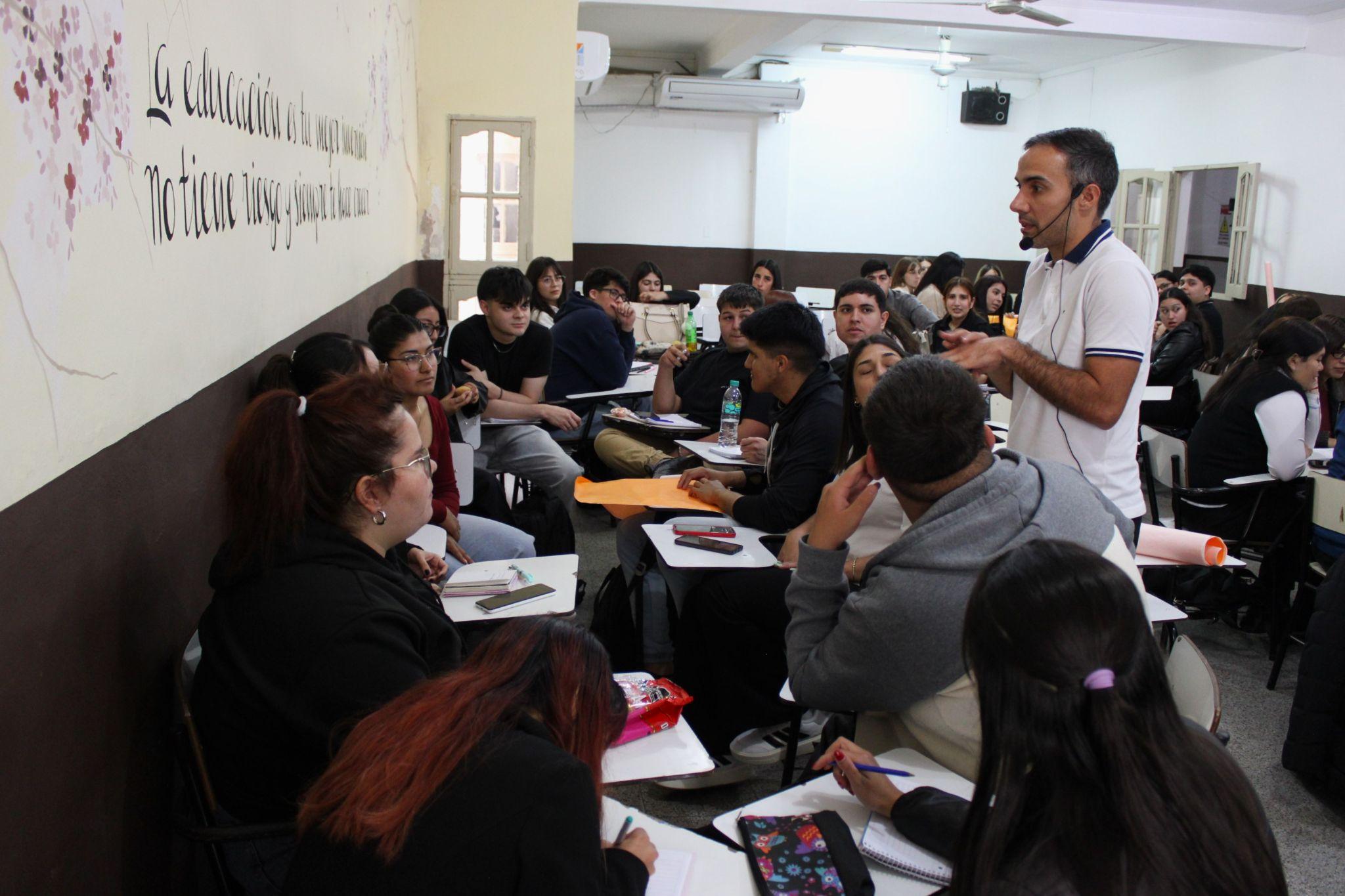 Foto 10 de la novedad: El ICE realizó la 4.ª Jornada de Administración de Empresas