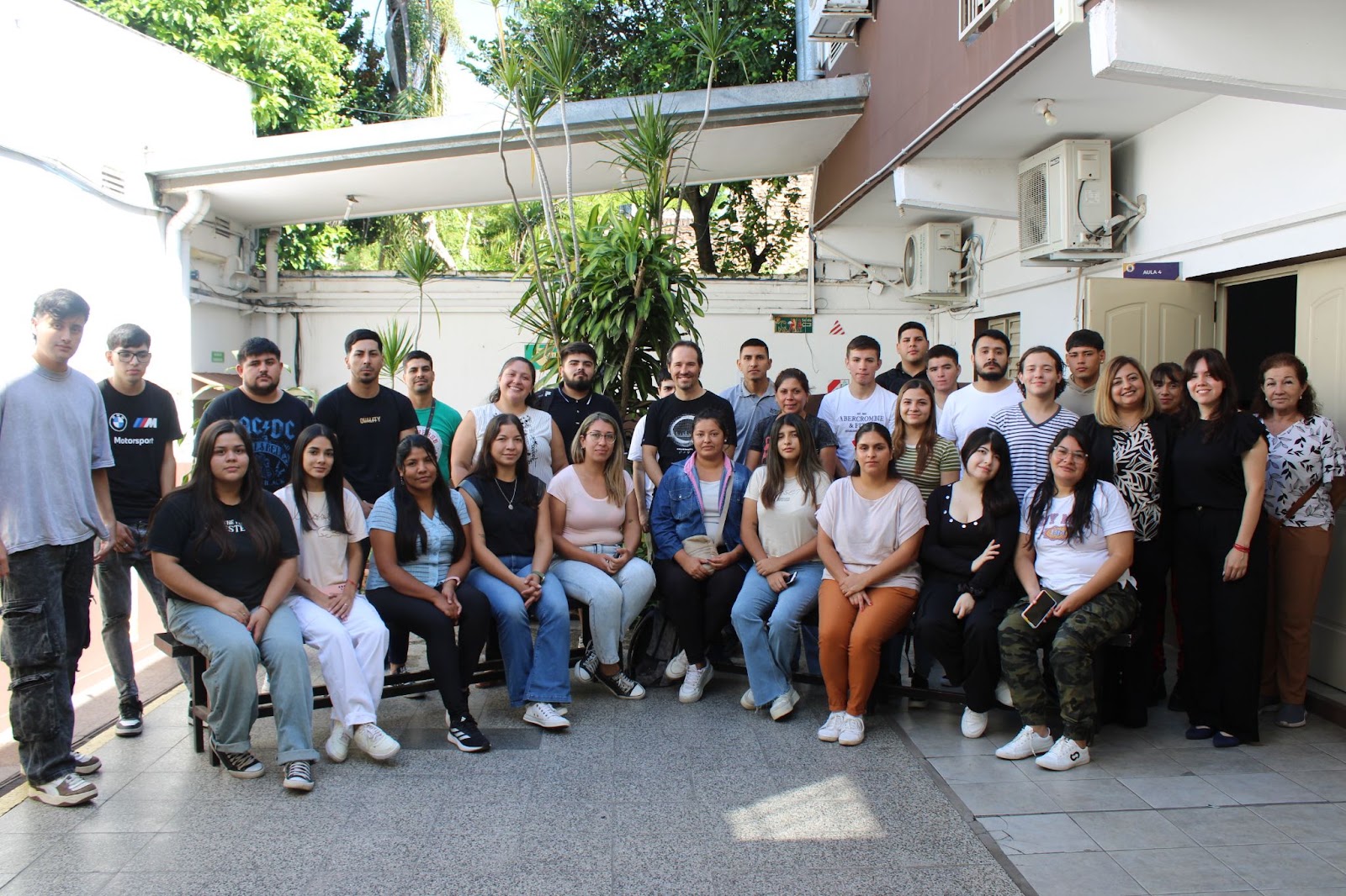 Foto 15 de la novedad: ¡Damos la bienvenida a más de 1000 estudiantes en ICE! Fecha