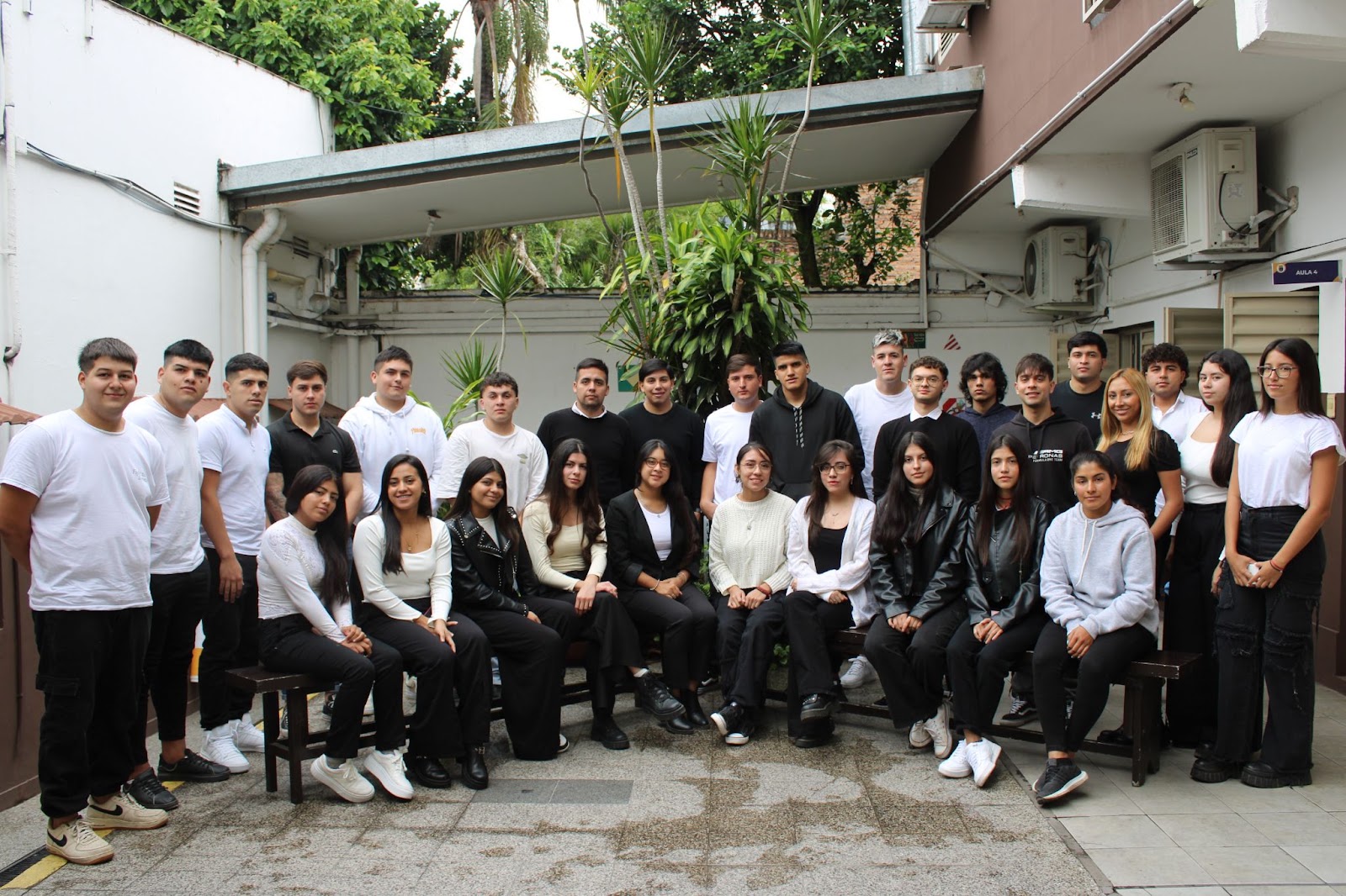 Foto 2 de la novedad: ¡Damos la bienvenida a más de 1000 estudiantes en ICE! Fecha
