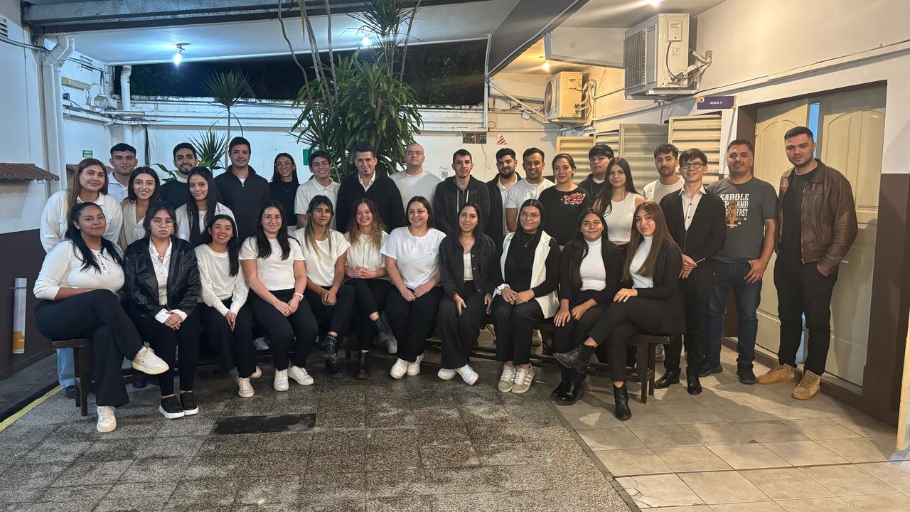 Foto 5 de la novedad: ¡Damos la bienvenida a más de 1000 estudiantes en ICE! Fecha