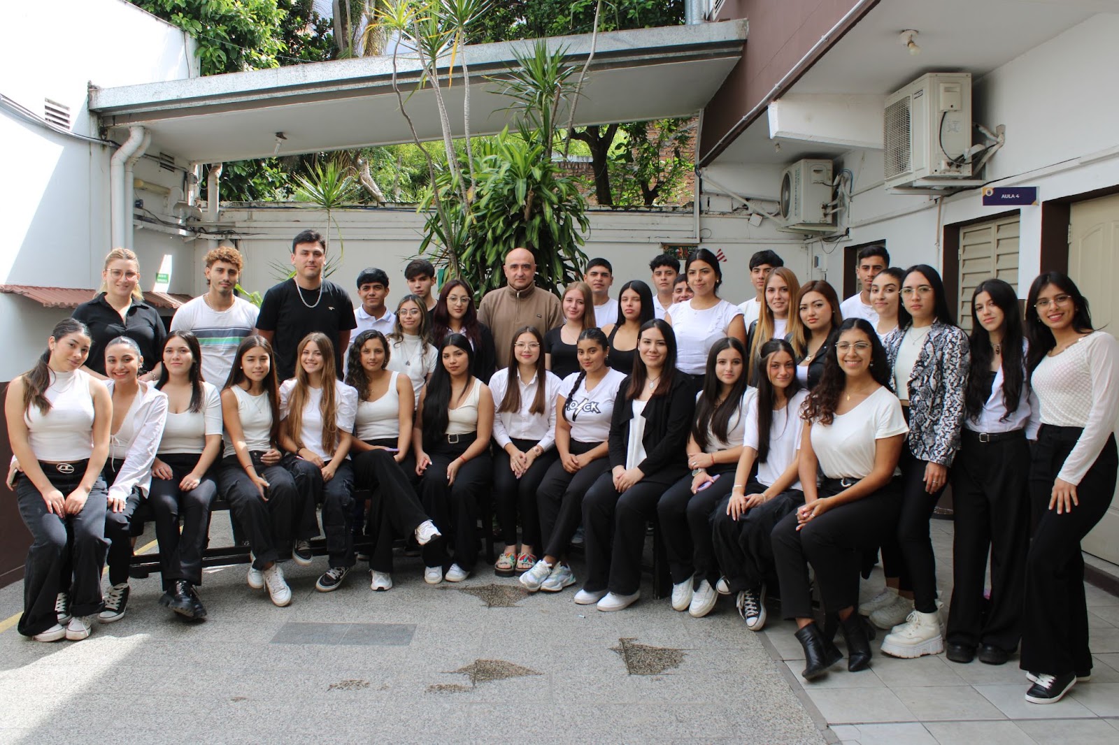 Foto 9 de la novedad: ¡Damos la bienvenida a más de 1000 estudiantes en ICE! Fecha